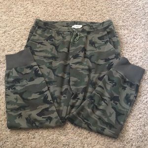 Boutique Camo Jegging